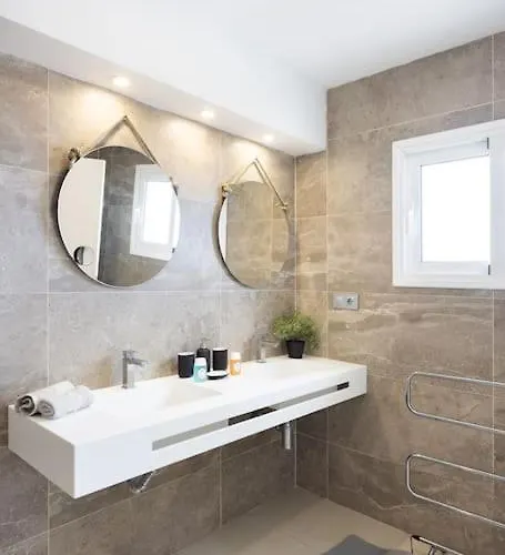 De Lujo Concordia Piscina Climatizada Y Excelentes Vistas וילה